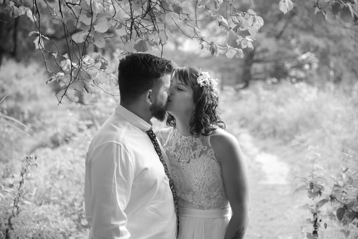 Shooting bisous des mariés